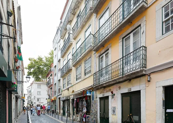 Stunning 1 Bed Apt Sleeps 3 nr Alfama